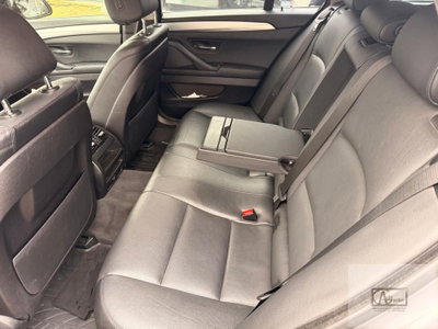 BMW Serie 5 Touring 520d  Luxury (10)