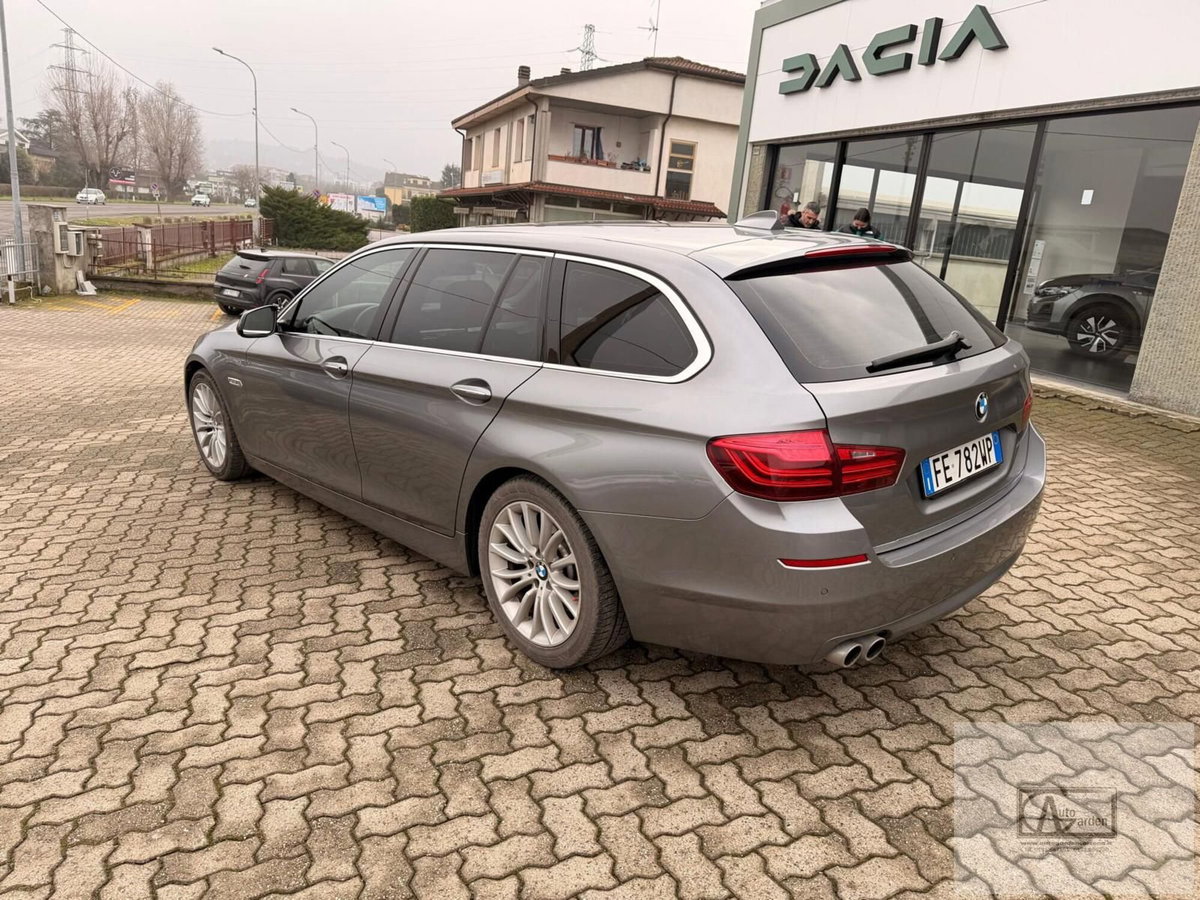 BMW Serie 5 Touring 520d  Luxury (3)