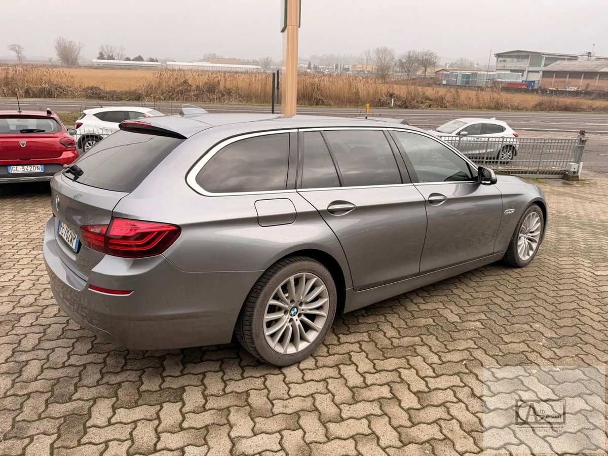 BMW Serie 5 Touring 520d  Luxury (5)