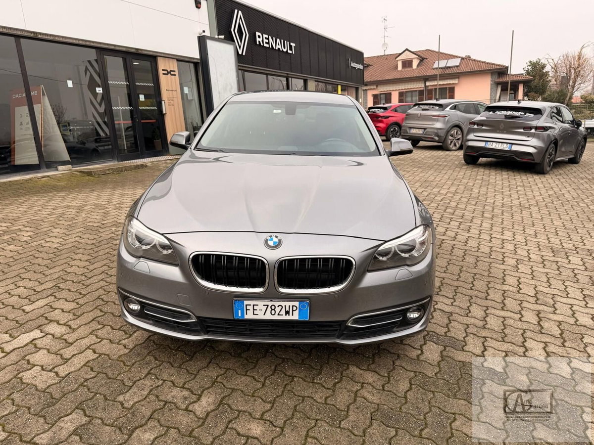 BMW Serie 5 Touring 520d  Luxury (6)