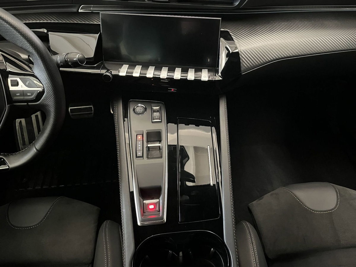 Peugeot 508 SW PureTech Turbo 130 Stop&Start EAT8 GT (17)