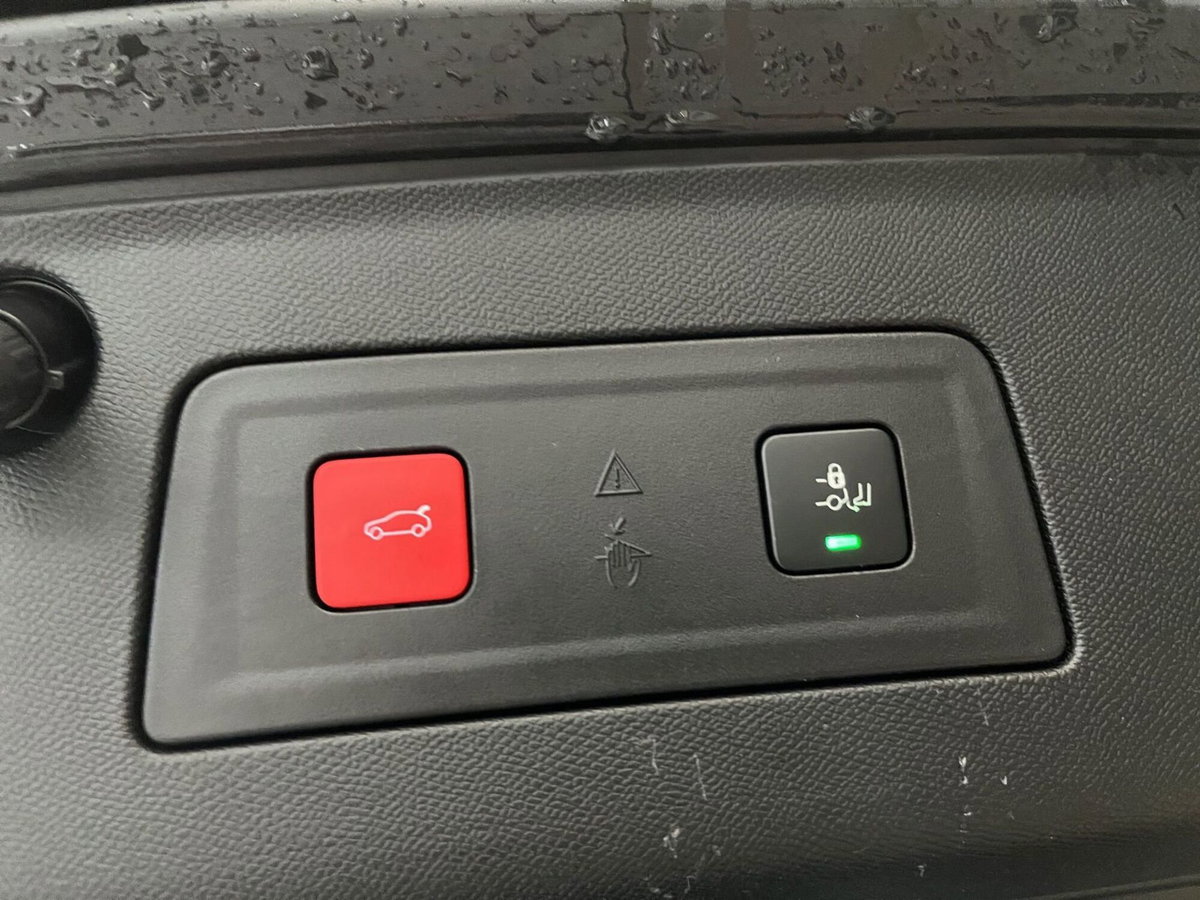 Peugeot 508 SW PureTech Turbo 130 Stop&Start EAT8 GT (8)