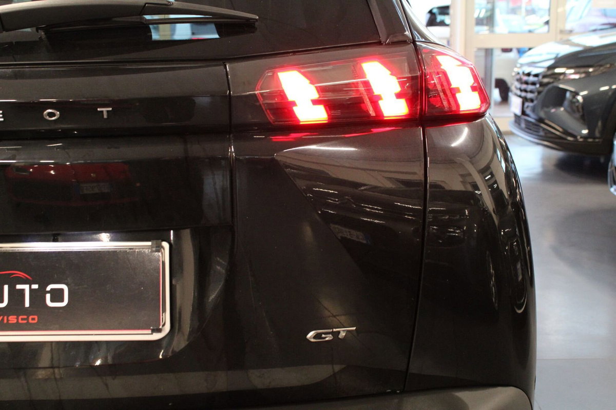 Peugeot 2008 BlueHDi 110 S&S GT (5)