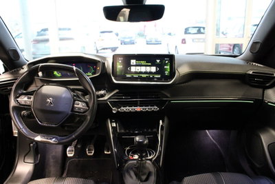 Peugeot 2008 BlueHDi 110 S&S GT (6)