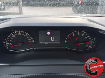 Peugeot 2008 1.2 puretech Active s&s 100cv (17)