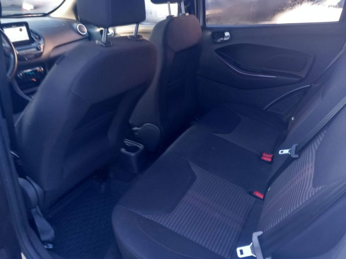 Ford Fiesta 1.1 85 CV 5 porte Plus (14)
