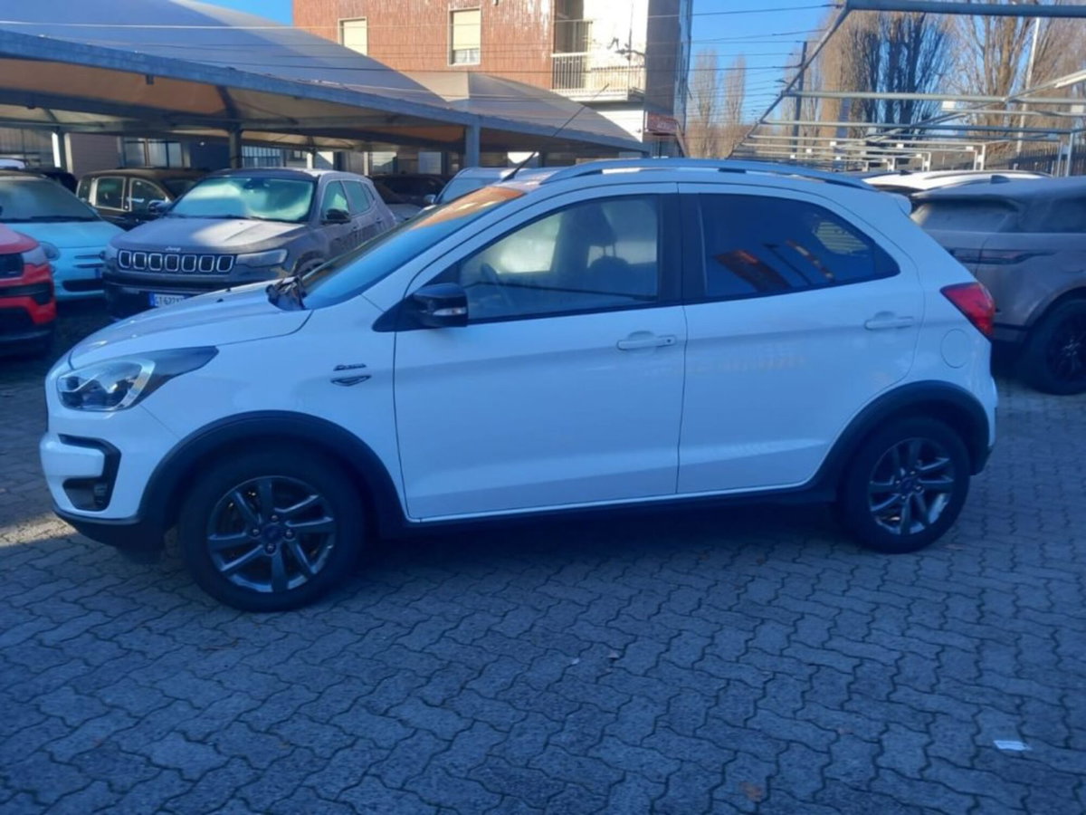 Ford Fiesta 1.1 85 CV 5 porte Plus (3)