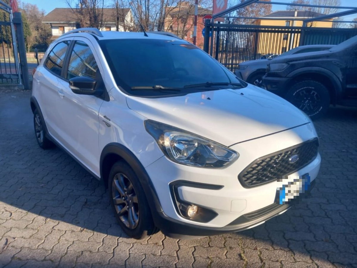 Ford Fiesta 1.1 85 CV 5 porte Plus (4)