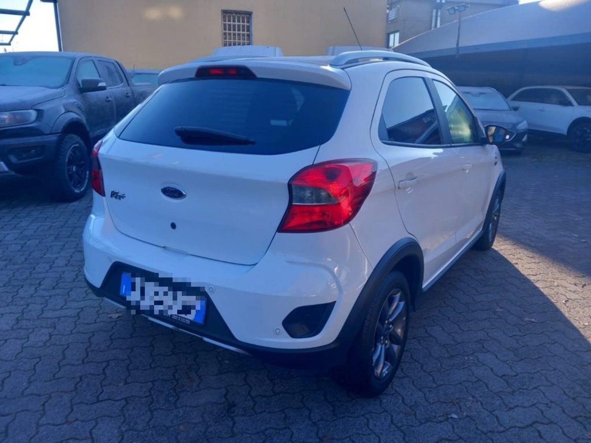 Ford Fiesta 1.1 85 CV 5 porte Plus (5)