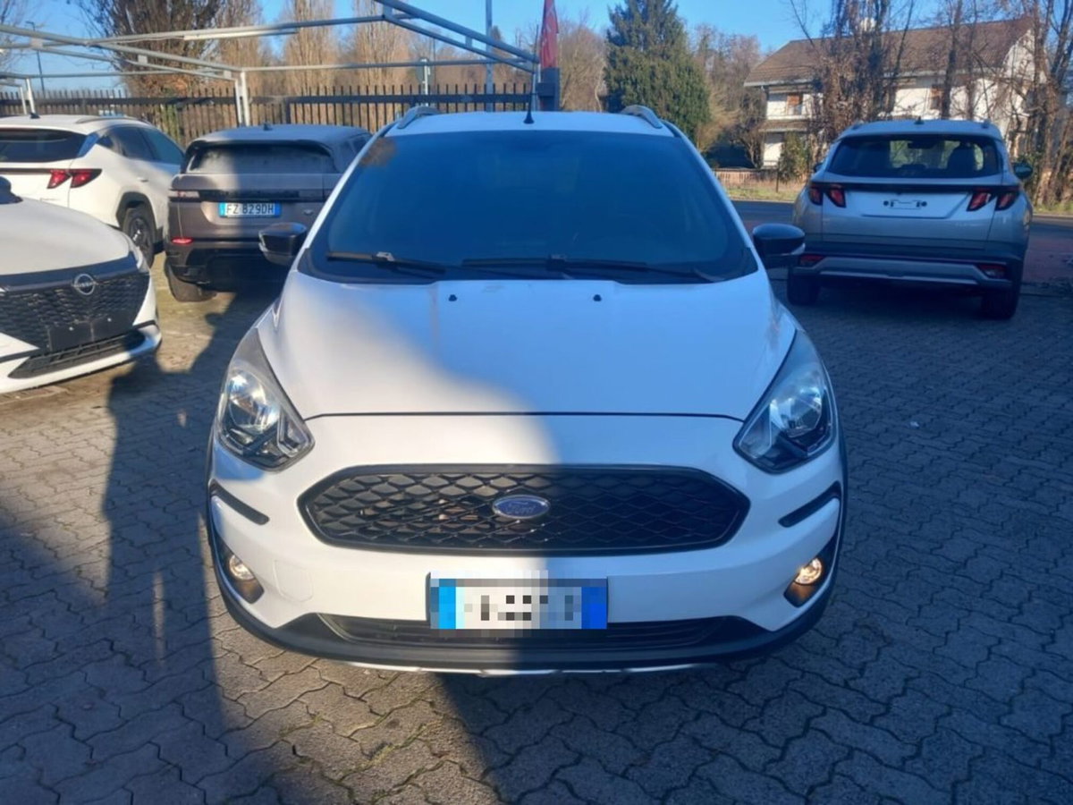 Ford Fiesta 1.1 85 CV 5 porte Plus (7)