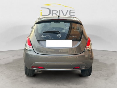 Lancia Ypsilon 1.0 FireFly 5 porte S&S Hybrid Ecochic A. Ferretti (6)
