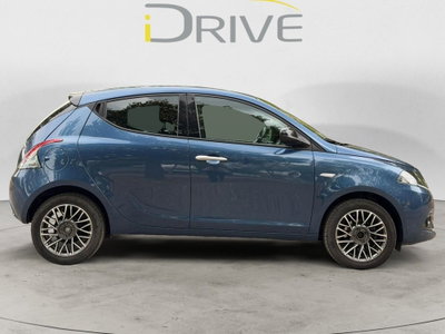 Lancia Ypsilon 1.2 69 CV 5 porte GPL Ecochic Alberta Ferretti (5)