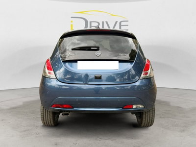 Lancia Ypsilon 1.2 69 CV 5 porte GPL Ecochic Alberta Ferretti (6)