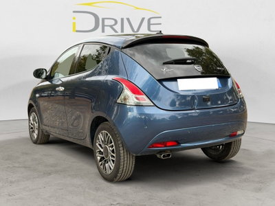 Lancia Ypsilon 1.2 69 CV 5 porte GPL Ecochic Alberta Ferretti (7)