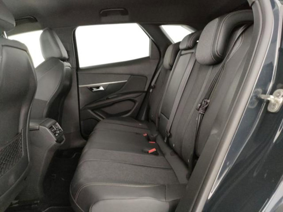 Peugeot 3008 BlueHDi 130 S&S EAT8 GT Line (17)