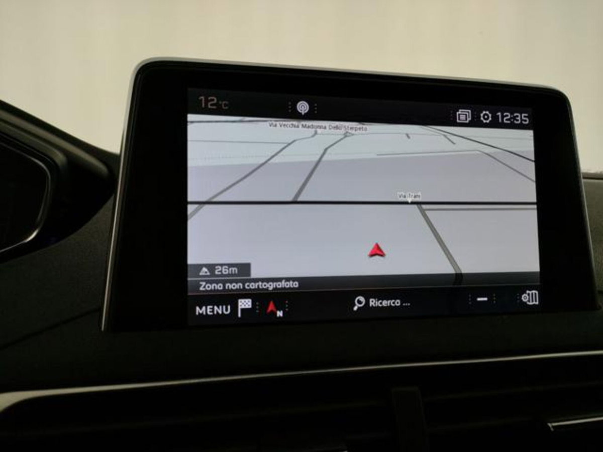 Peugeot 3008 BlueHDi 130 S&S EAT8 GT Line (9)