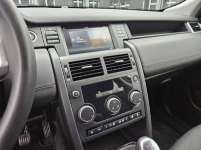 Land Rover Discovery Sport 2.0 TD4 150 CV Pure (13)