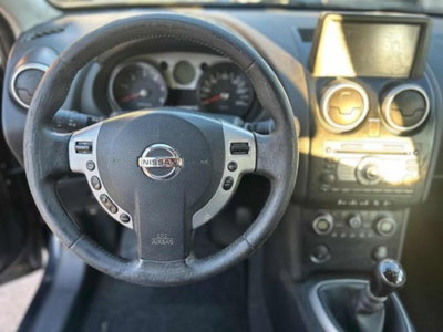 Nissan Qashqai 2.0 dCi DPF 4WD Tekna (12)