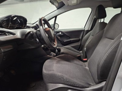 Peugeot 208 75 5 porte Active (7)