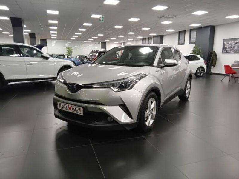Toyota Toyota C-HR 1.8 Hybrid E-CVT Trend