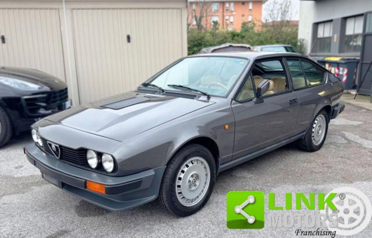 Alfa Romeo Alfetta GTV 6 2.5i