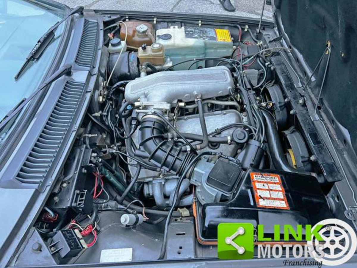 Alfa Romeo Alfetta GTV 6 2.5i (16)