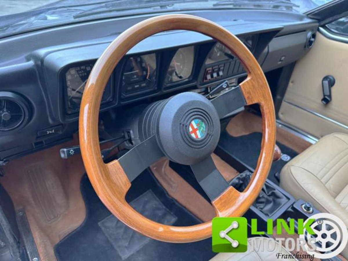 Alfa Romeo Alfetta GTV 6 2.5i (7)