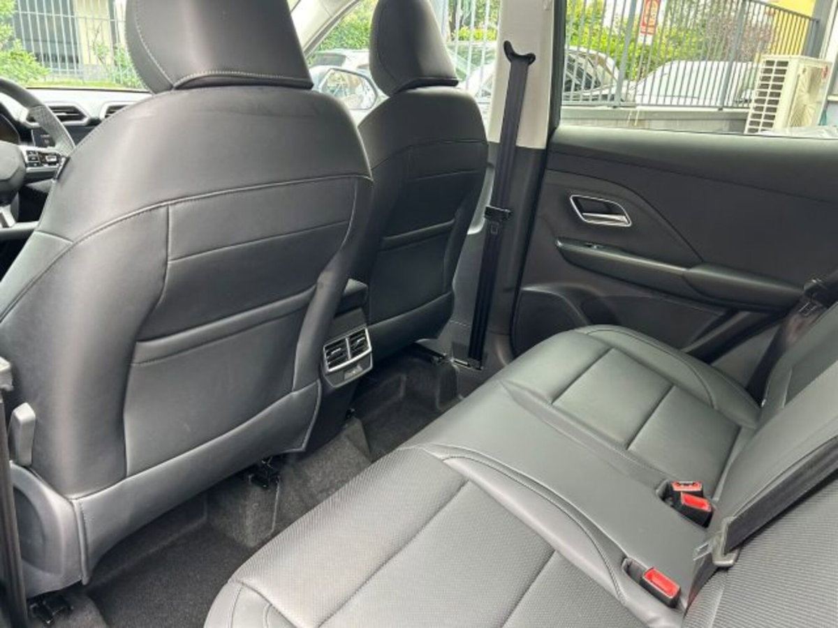 Mg ZS ZS 1.5 Luxury (14)