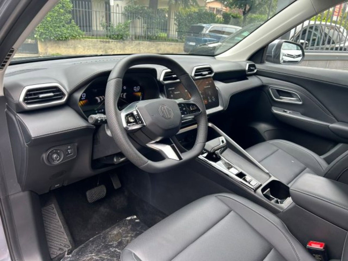 Mg ZS ZS 1.5 Luxury (6)