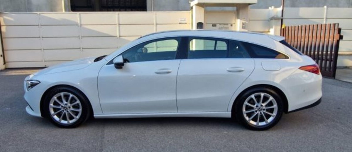 Mercedes-Benz CLA Shooting Brake 200 d Automatic 4Matic Shooting Brake Business (3)