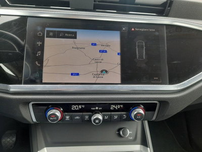 Audi Q3 2.0 TDI 150 CV Business (12)
