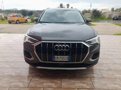 Audi Q3 2.0 TDI 150 CV Business (6)