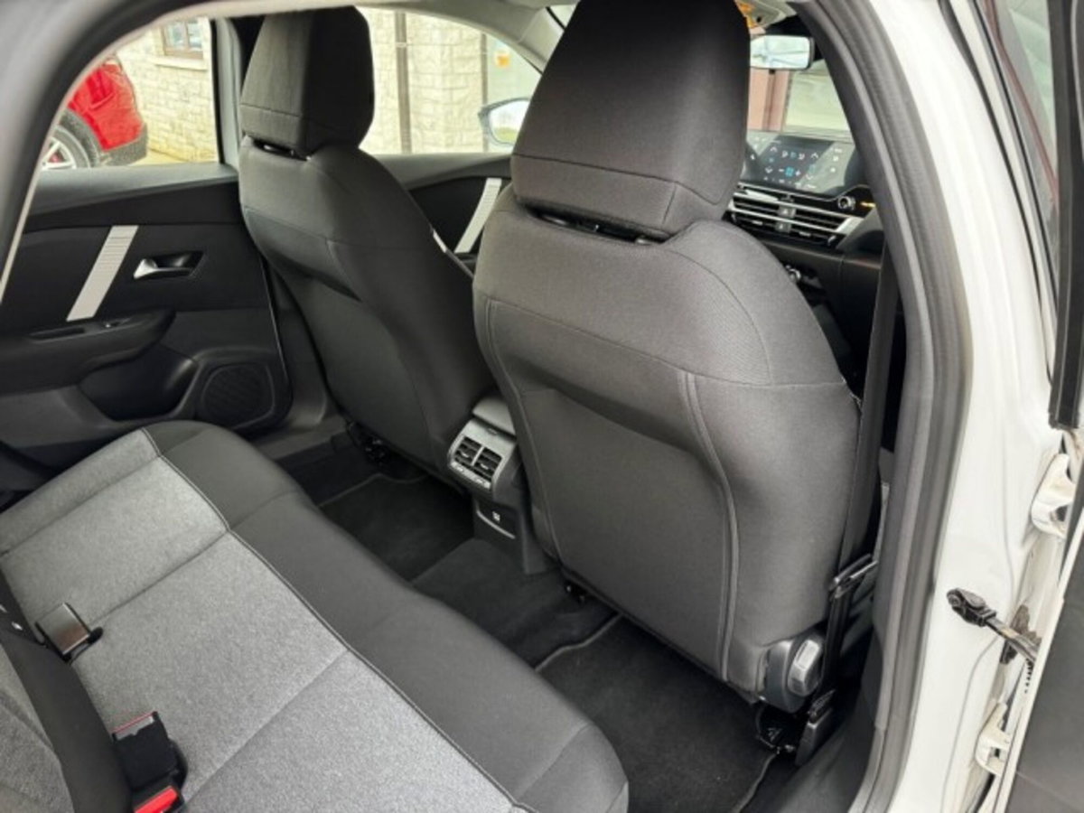 Citroen C4 BlueHDi 110 S&S Feel (16)