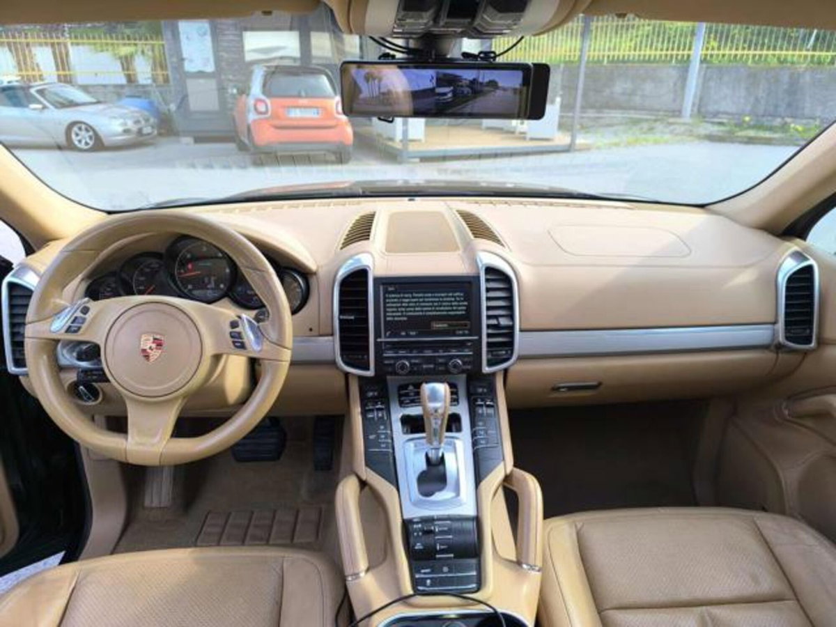 Porsche Cayenne 3.0 Diesel 250CV Platinum Edition (11)
