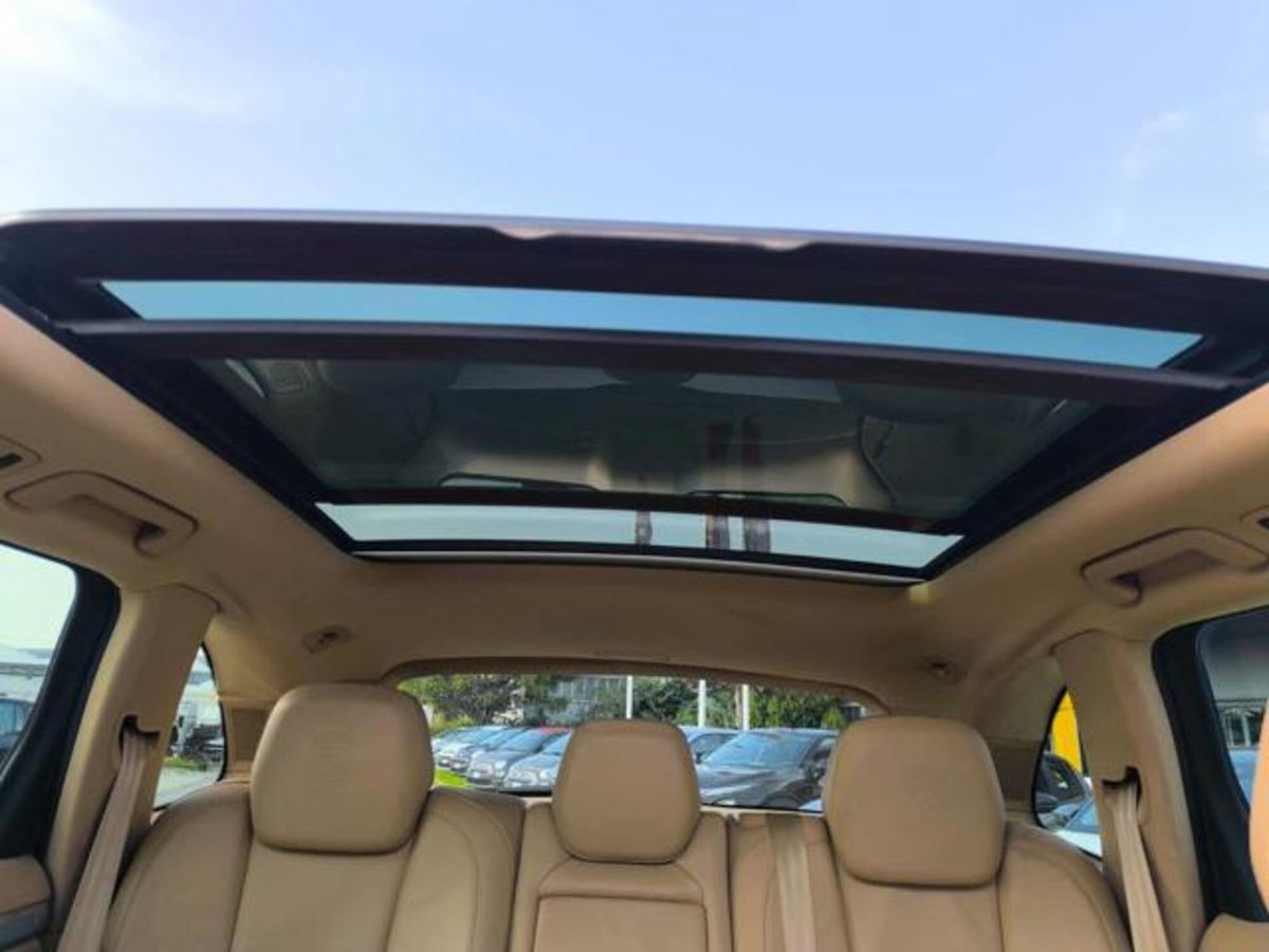 Porsche Cayenne 3.0 Diesel 250CV Platinum Edition (14)