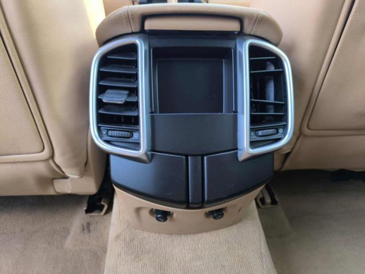 Porsche Cayenne 3.0 Diesel 250CV Platinum Edition (16)