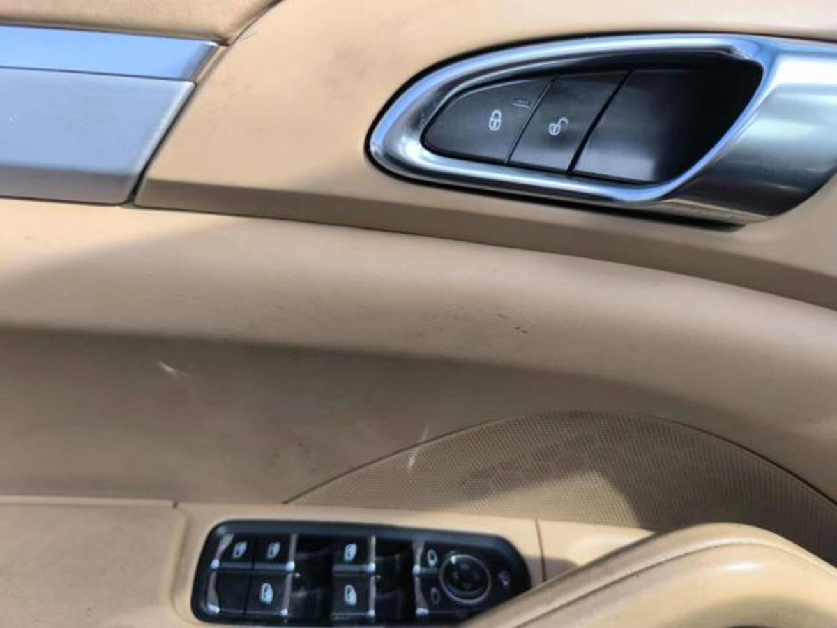 Porsche Cayenne 3.0 Diesel 250CV Platinum Edition (19)