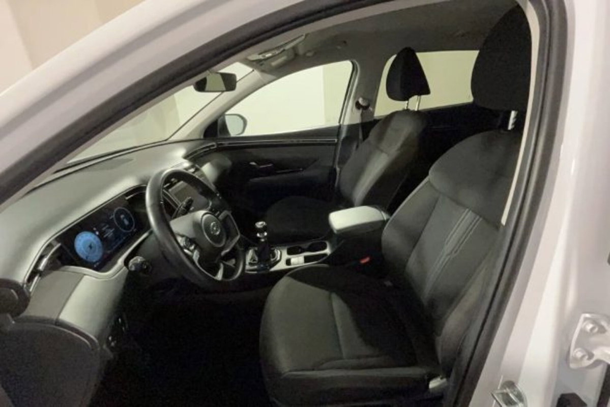 Hyundai Tucson 1.6 crdi 48V Xline 2wd dct (7)