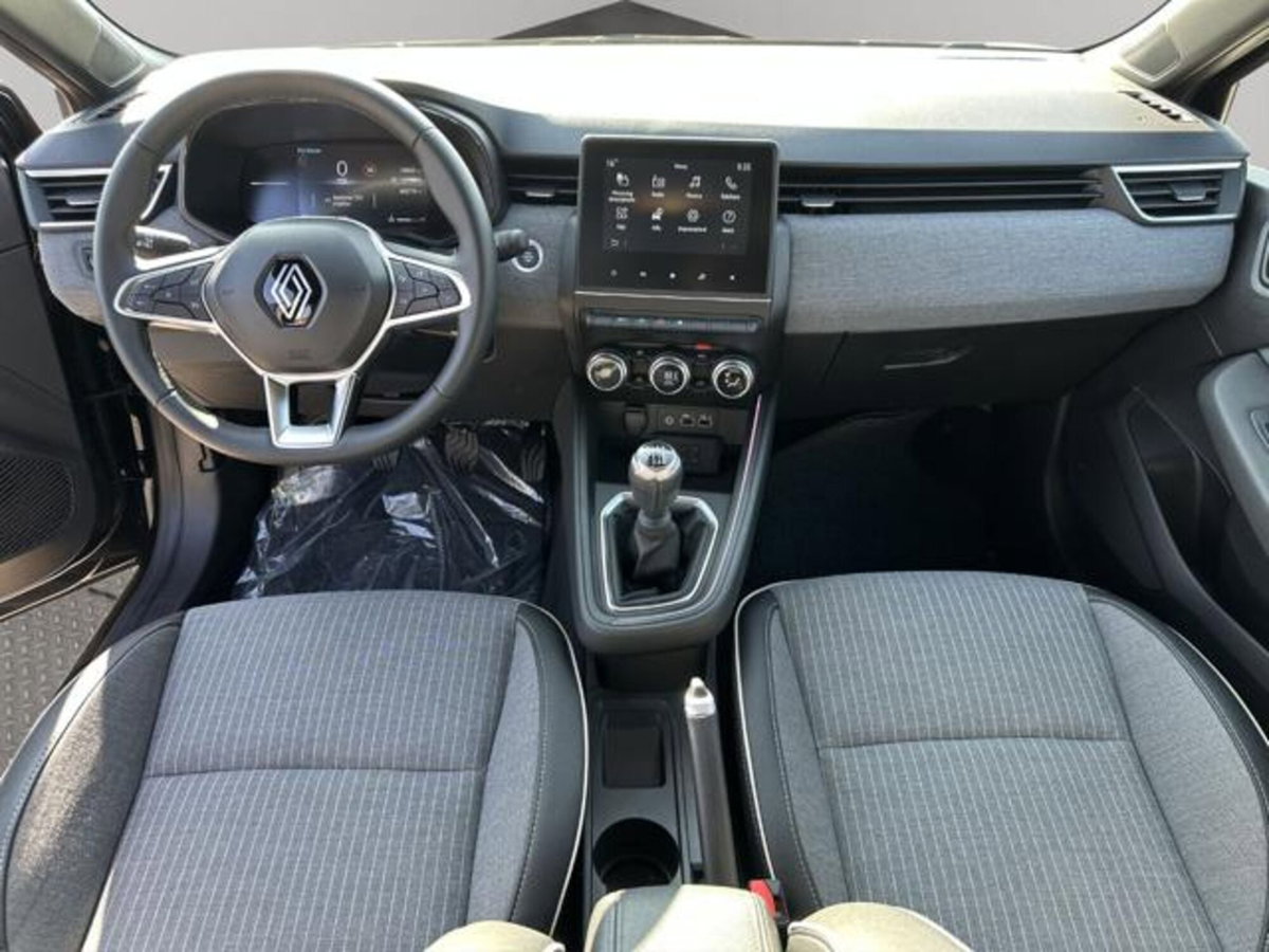 Renault Clio TCe 90 CV 5 porte Techno (12)