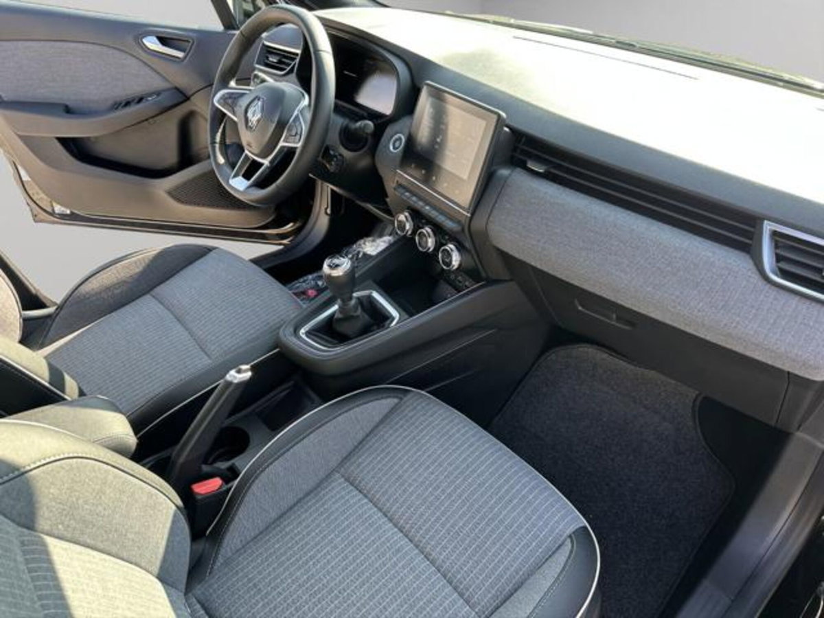 Renault Clio TCe 90 CV 5 porte Techno (14)