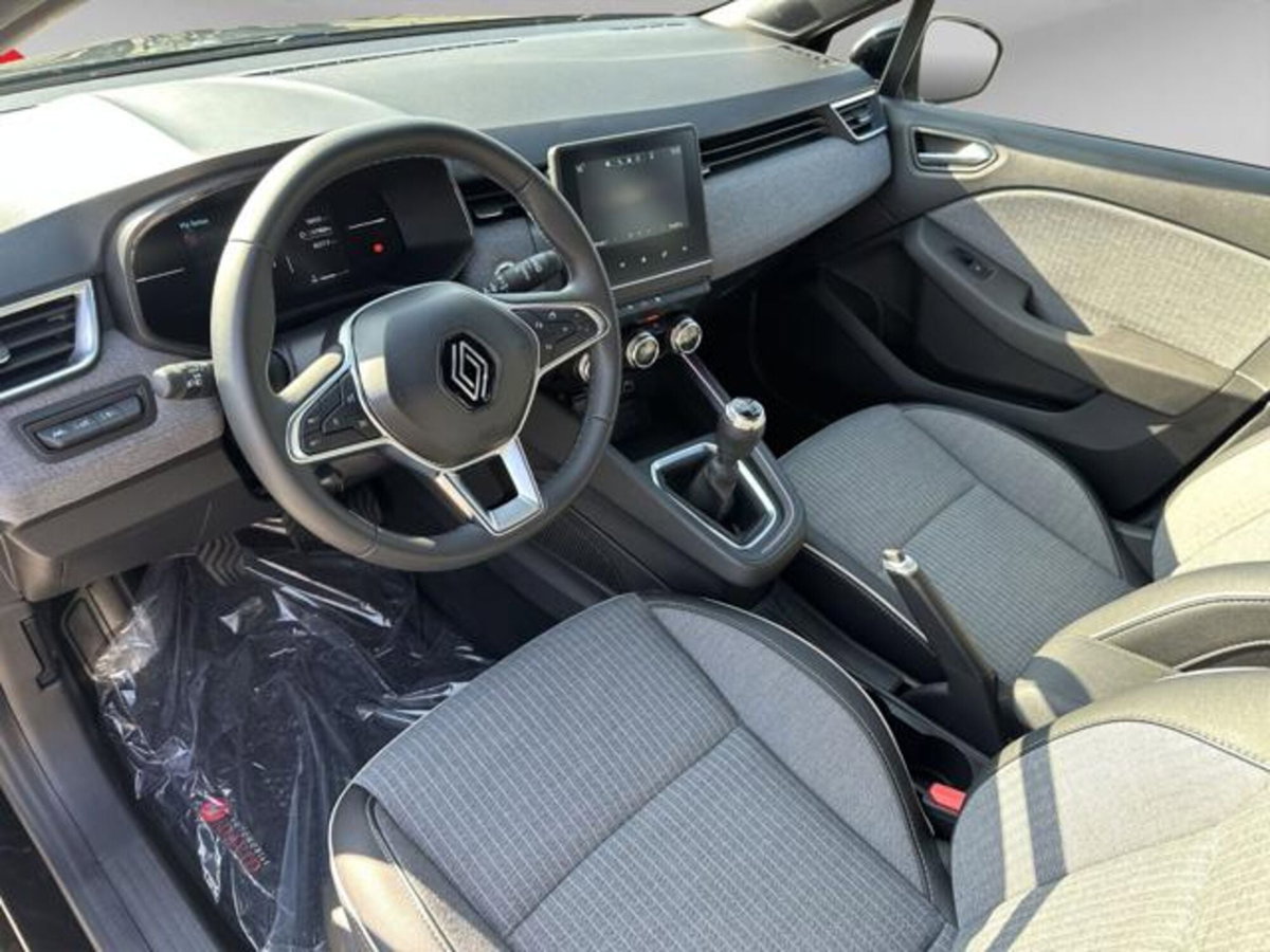 Renault Clio TCe 90 CV 5 porte Techno (6)