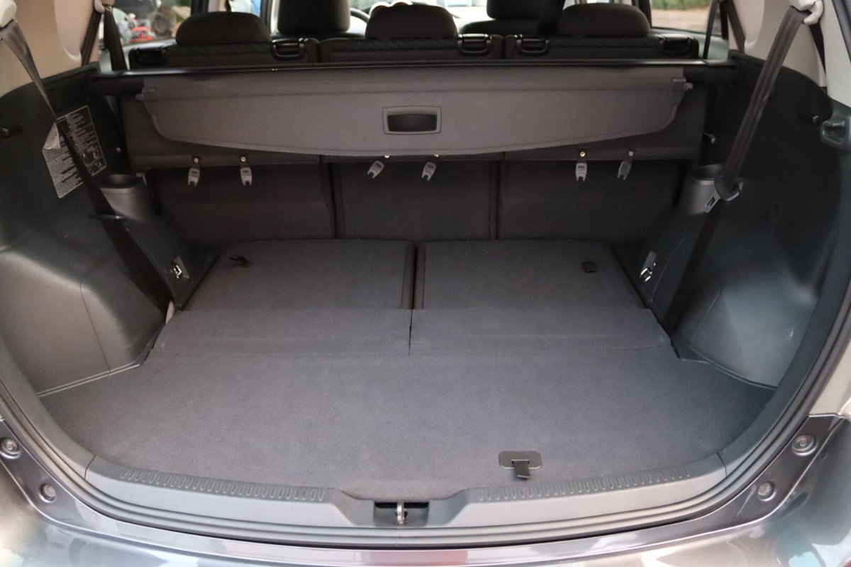 Toyota Verso 2.0 D Style 7 posti (12)