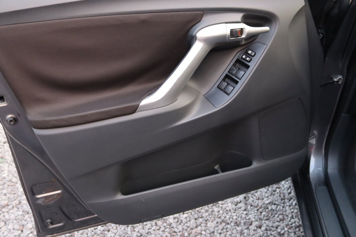 Toyota Verso 2.0 D Style 7 posti (8)