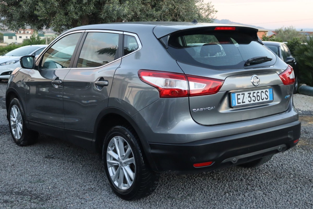 Nissan Qashqai 1.5 dCi Business (6)