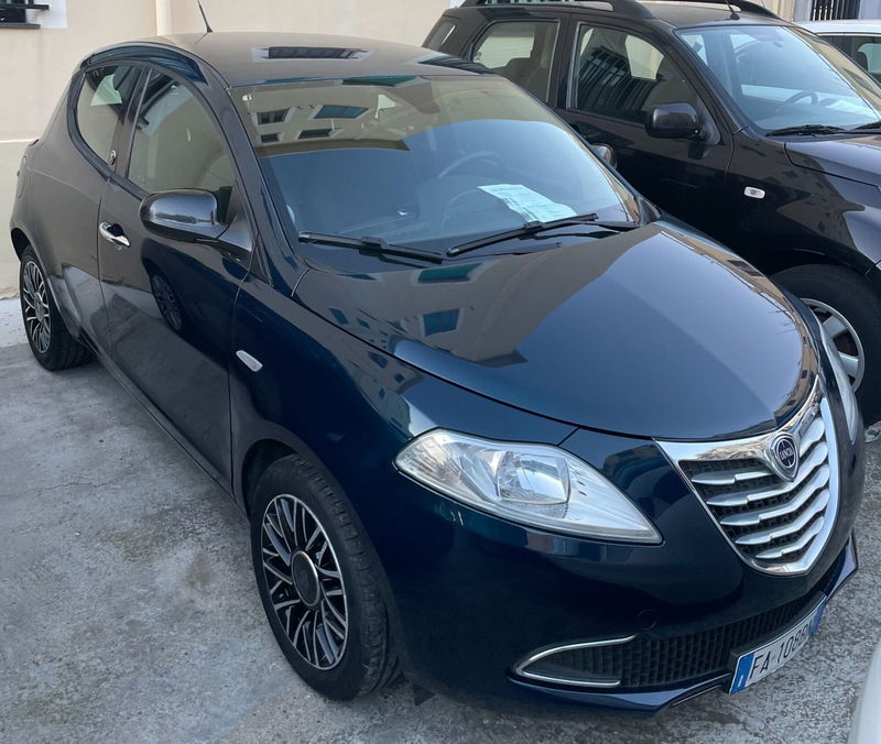 Lancia Ypsilon 1.3 MJT 16V 95 CV 5 porte S&S 30th Anniversary