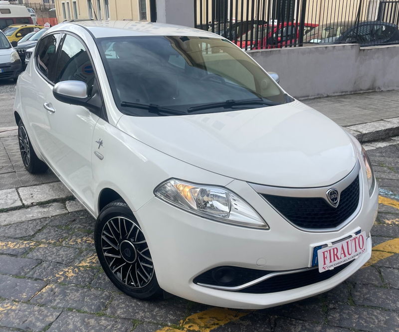 Lancia Ypsilon 1.2 69 CV 5 porte GPL Ecochic Unyca