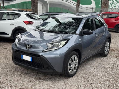 Toyota Aygo X 1.0 Lounge 72cv (2)
