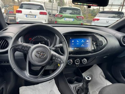 Toyota Aygo X 1.0 Lounge 72cv (6)