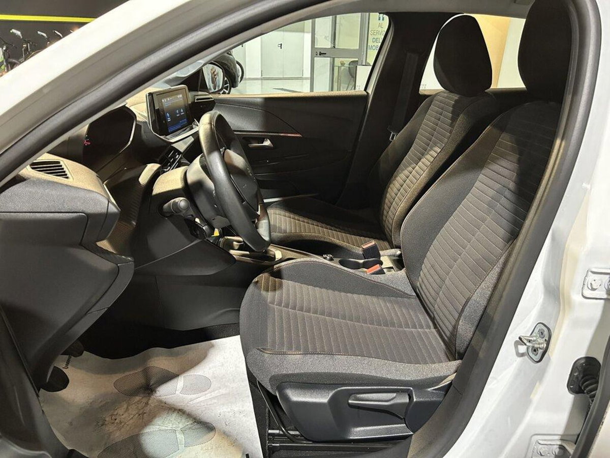 Peugeot 208 PureTech 100 Stop&Start EAT8 5 porte Active Pack (7)