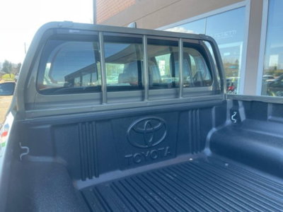Toyota Hilux 2.D-4D 4WD porte Double Cab Comfort (10)